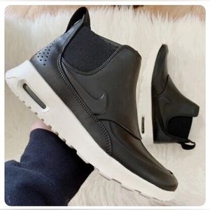 Nike Women's Air Max THEA MID Casual Shoes